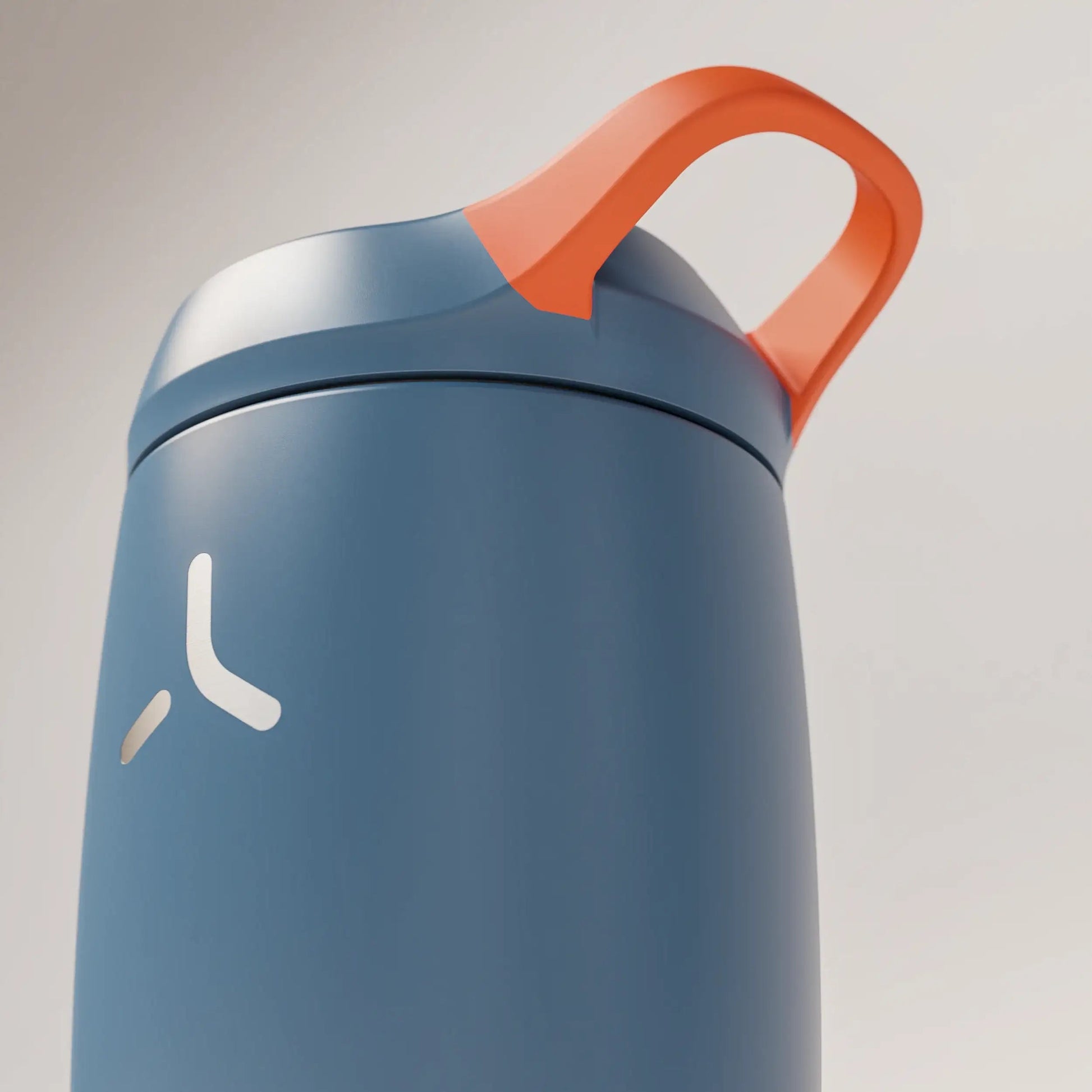 insulated-performance-shaker-bottle-b5 SHKR_18550_dwSS-S1.1_midnightBlue_burntOrange_1_4_xLowLoop_edit.png
