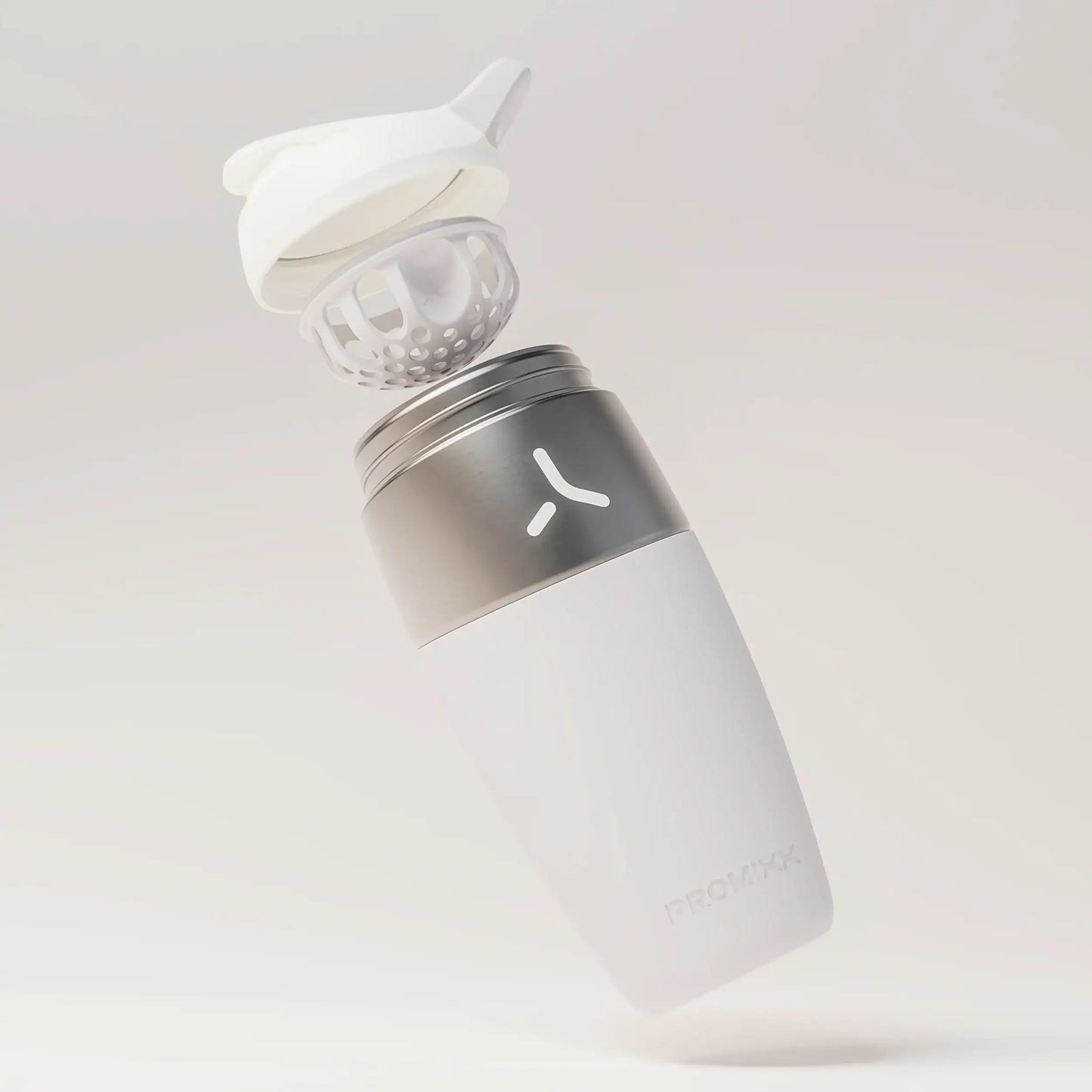 stainless-steel-performance-shaker-bottle-e7 SHKR_24700_swSS-S1.1_ceramicWhite_coolGray_3_1_explode_edit_4be6bb38-0546-4bef-bc56-a603dd300a9e.png