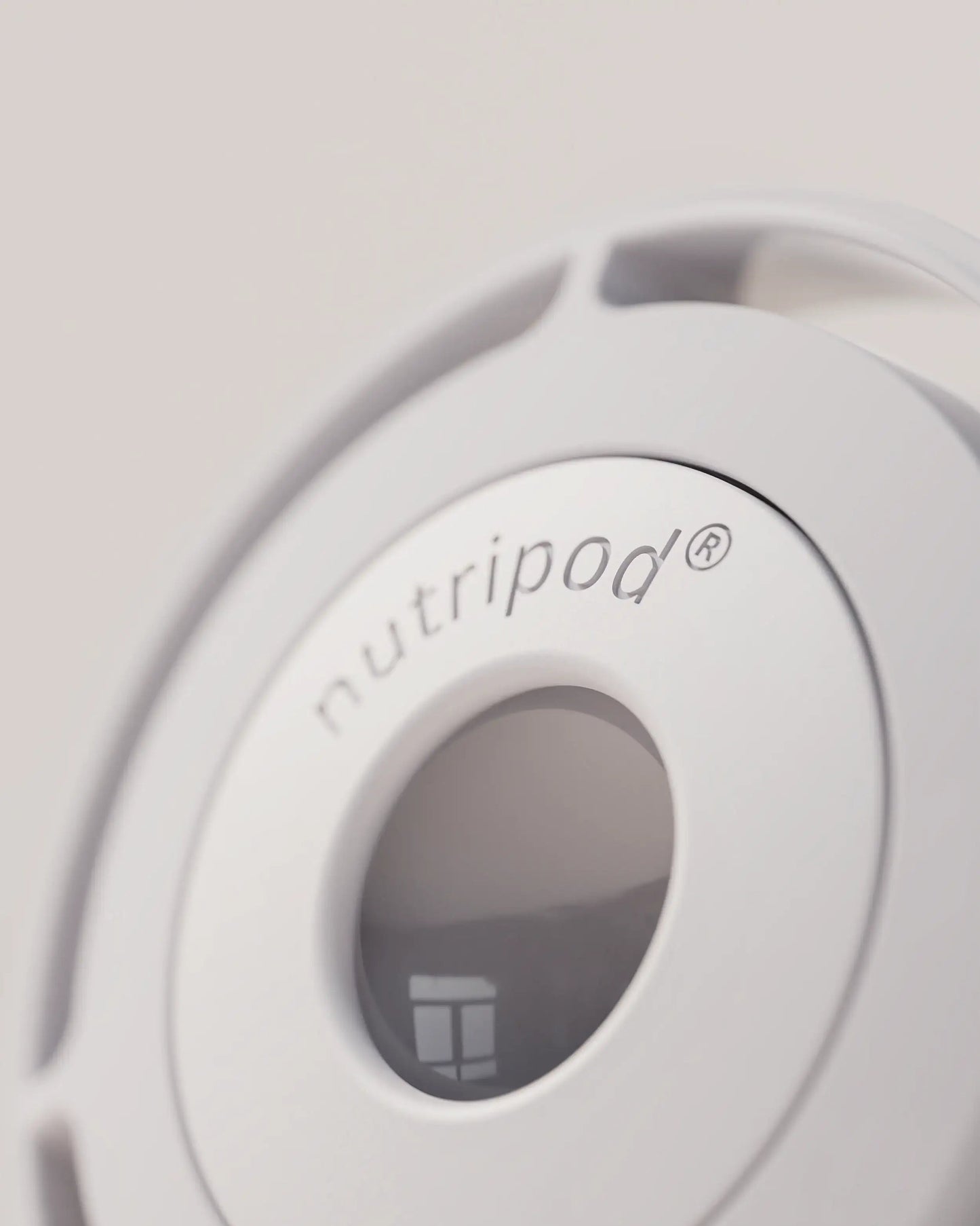electric-shaker-bottle-t4 VM_LiPo_3.7-700_v1_coolGray_4x5_4_3_nutripod_EDIT.png